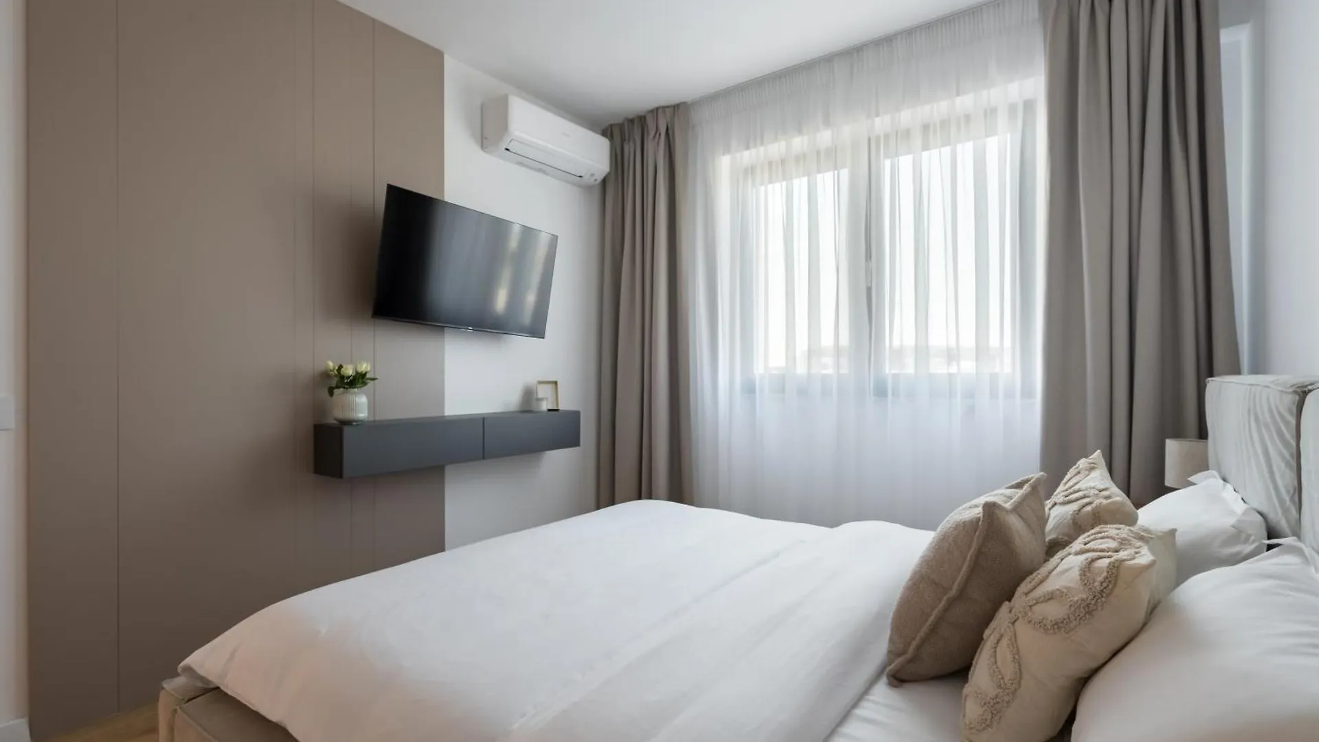 Ivory Pipera North Apartment Voluntari
