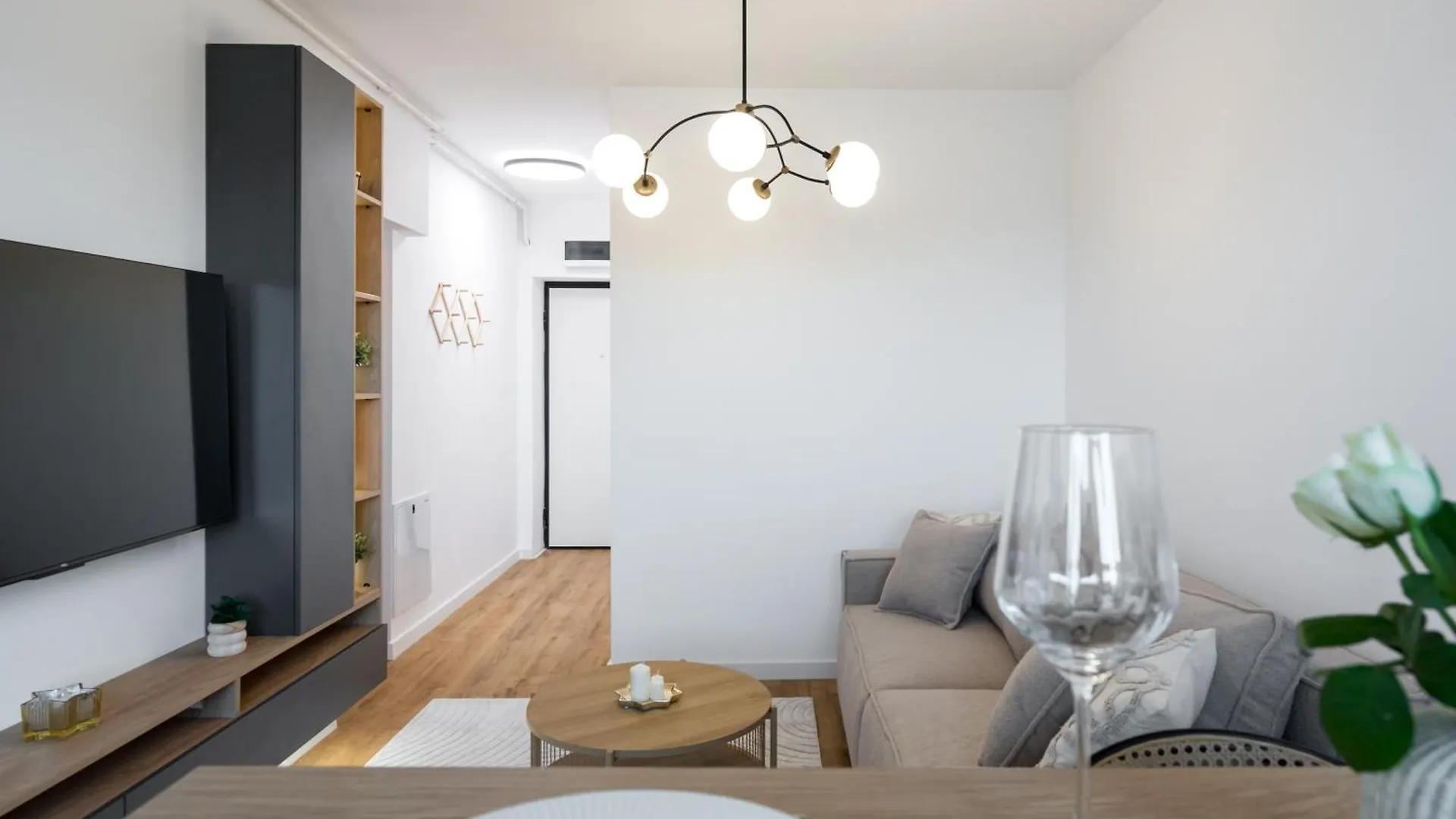 Ivory Pipera North Apartment Voluntari 0*,